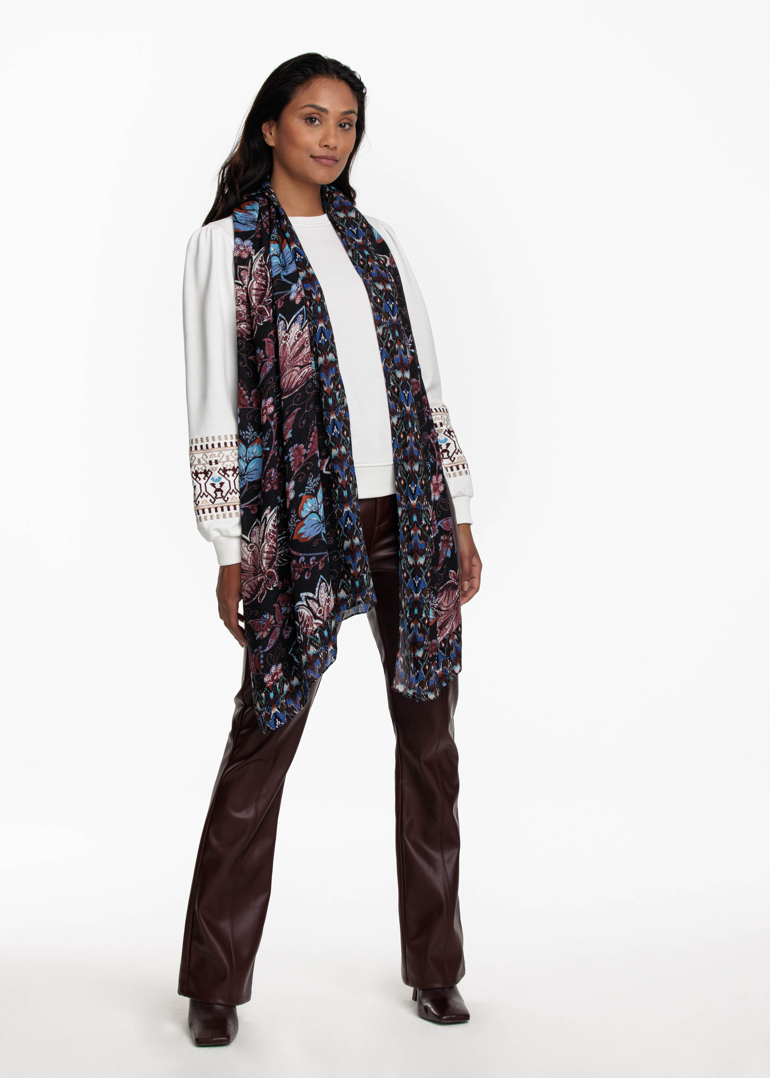 Scarf Elegant Flowers