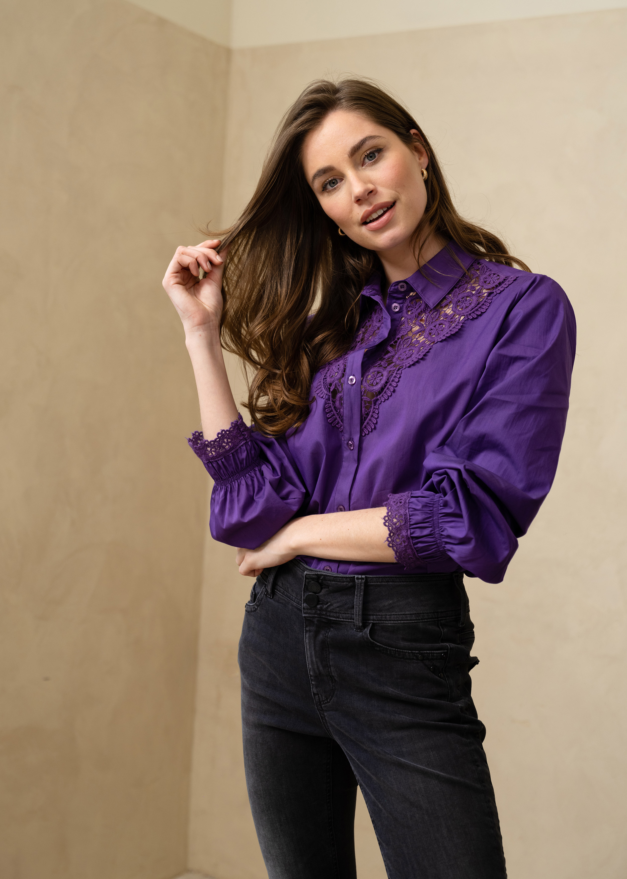 Blouse Poplin Lace Plastron
