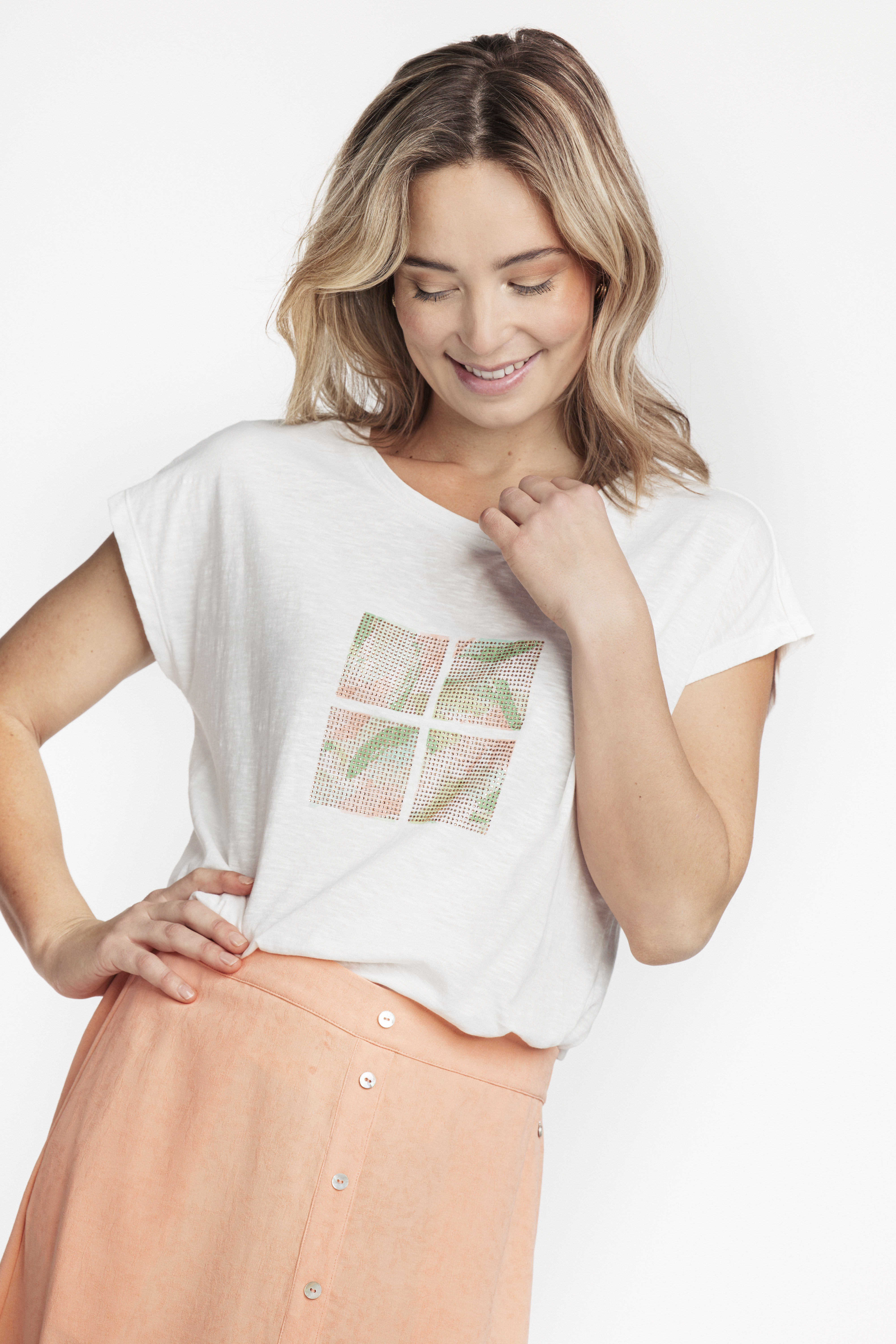 T-Shirt Wavy Leafs Studs