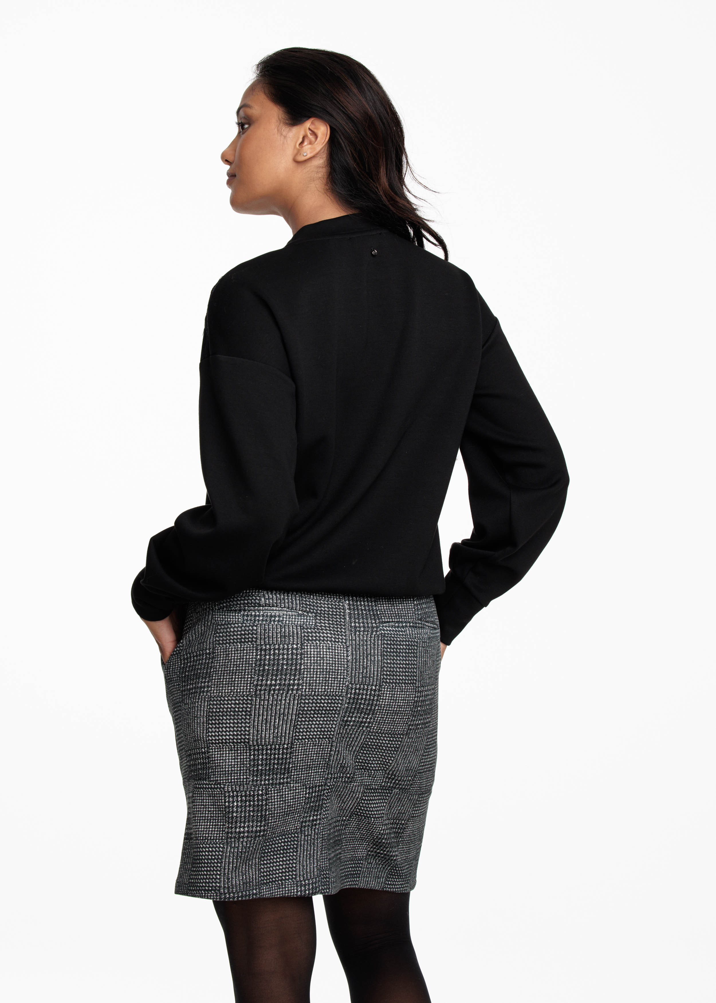 Sweater Lace Details